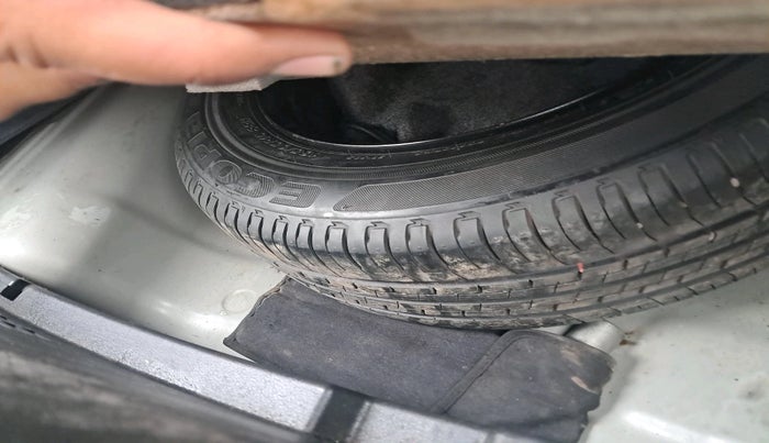 2021 Hyundai Verna SX 1.5 CRDI, Diesel, Manual, 1,01,913 km, tyre