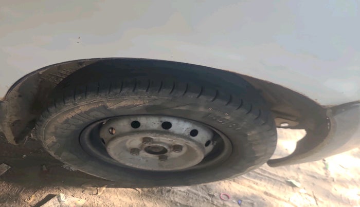 2011 Maruti Alto LX, Petrol, Manual, 1,69,680 km, tyre