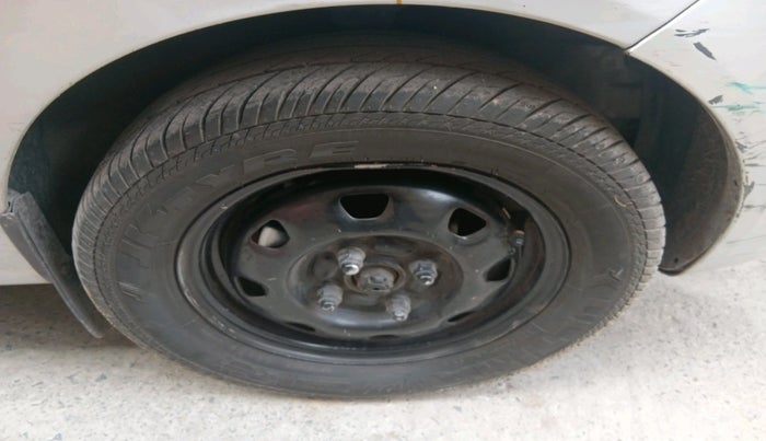 2014 Hyundai Santro Xing GLS, Petrol, Manual, 55,663 km, tyre