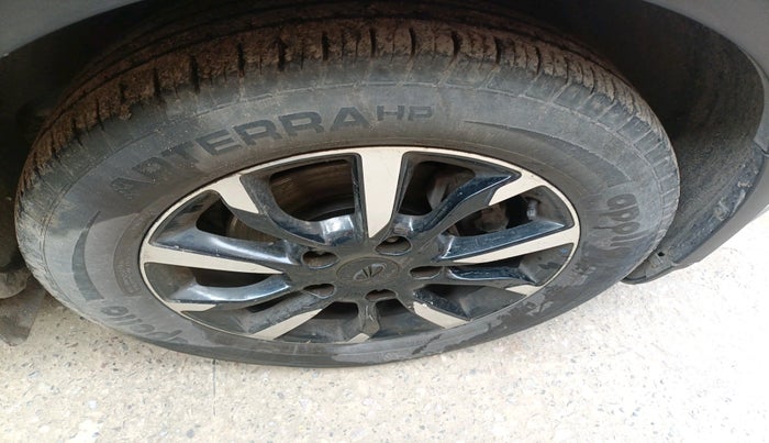 2019 Mahindra XUV500 W11 AT, Diesel, Automatic, 56,330 km, tyre