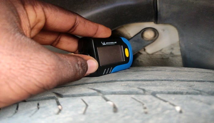 2024 Tata Harrier FEARLESS DUAL TONE AT, Diesel, Automatic, 44,537 km, tyre