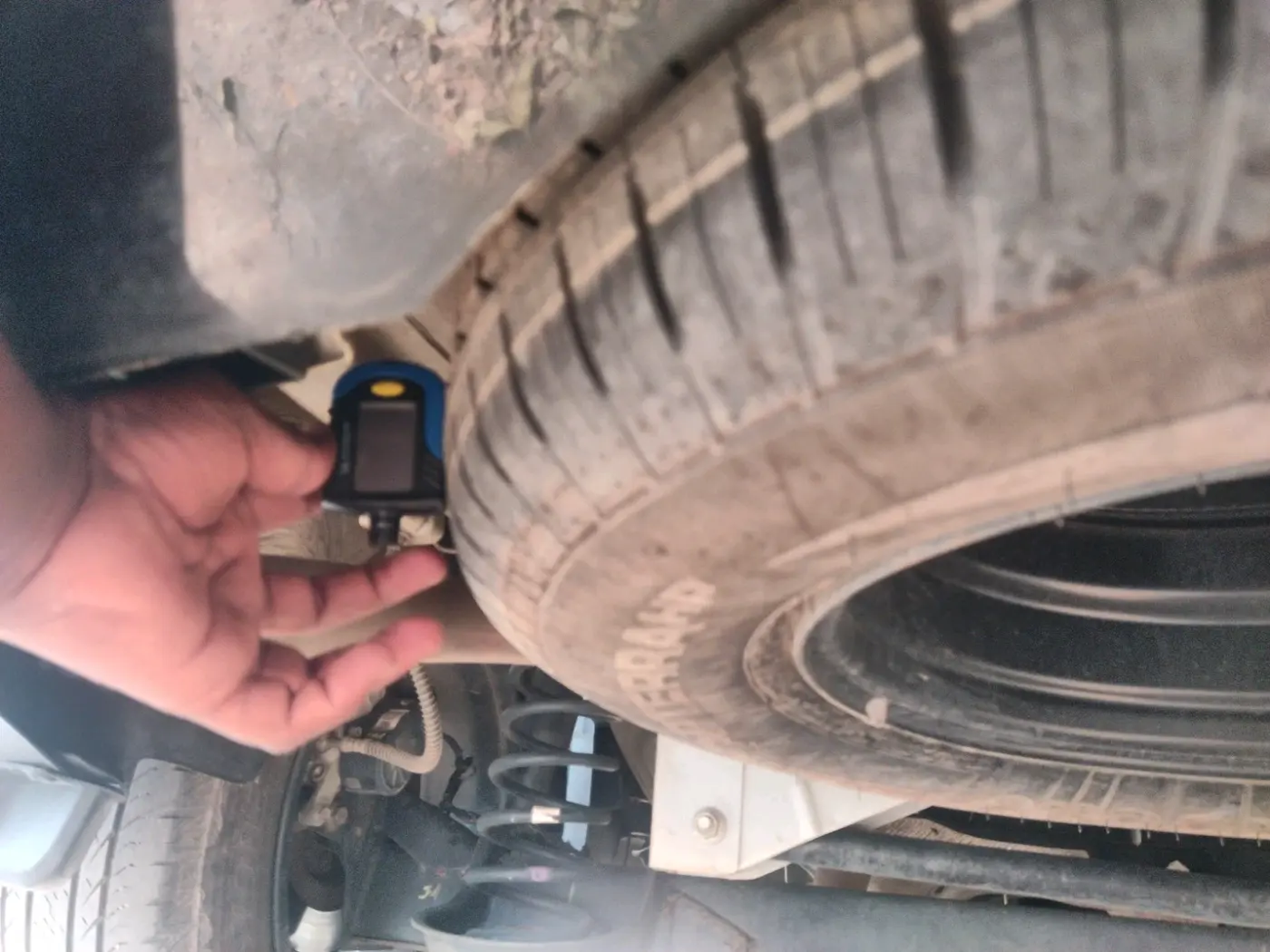 2024 Tata Harrier FEARLESS DUAL TONE AT, Diesel, Automatic, 44,537 km, tyre