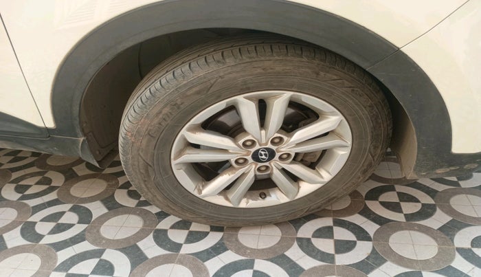 2016 Hyundai Creta SX PLUS 1.6 PETROL, Petrol, Manual, 92,664 km, tyre