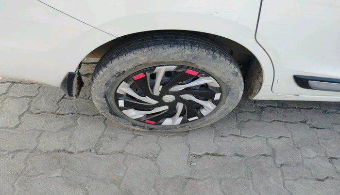 2021 Maruti Ertiga VXI SHVS, Petrol, Manual, 76,946 km, tyre