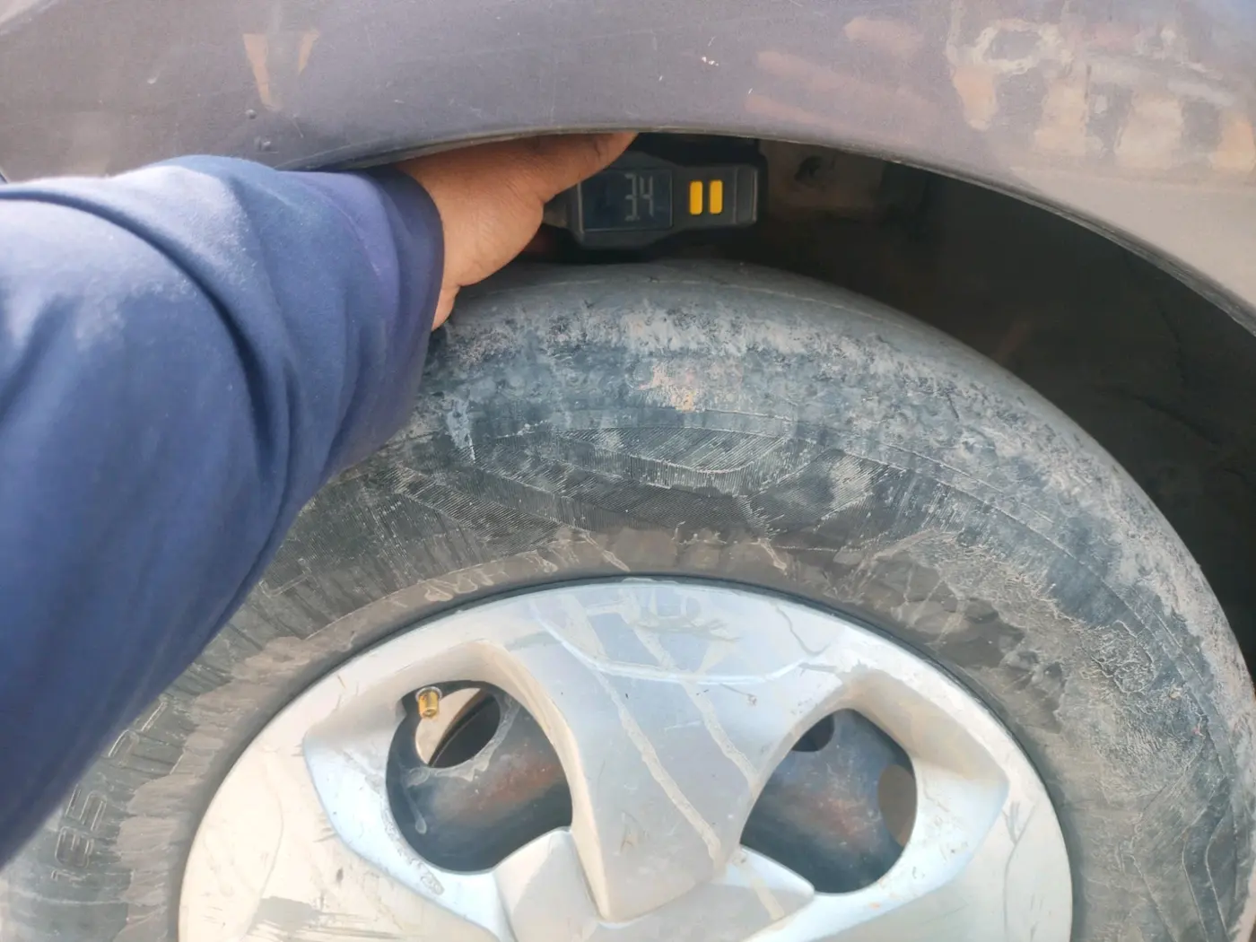 2018 Tata Tiago XT PETROL, Petrol, Manual, 80,246 km, tyre