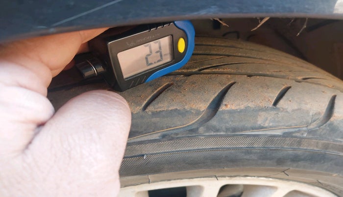 2014 Tata Zest XT PETROL, Petrol, Manual, 86,290 km, tyre