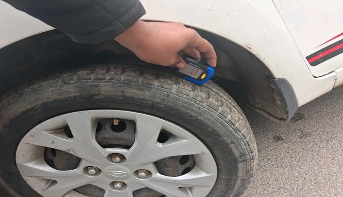 2016 Hyundai Grand i10 SPORTZ 1.2 KAPPA VTVT, Petrol, Manual, 41,740 km, tyre