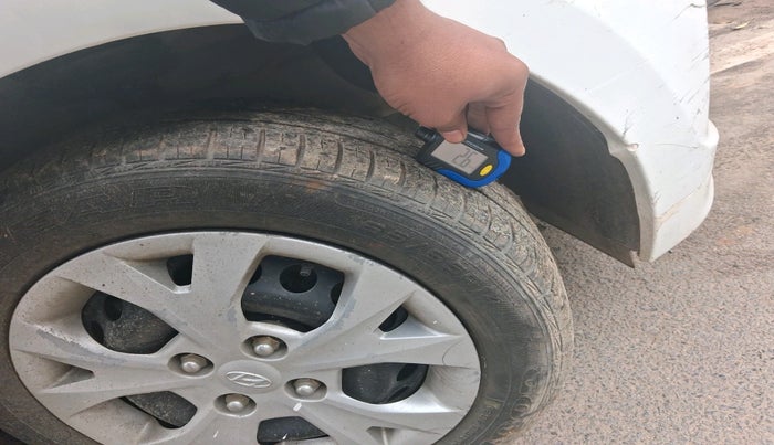 2016 Hyundai Grand i10 SPORTZ 1.2 KAPPA VTVT, Petrol, Manual, 41,740 km, tyre