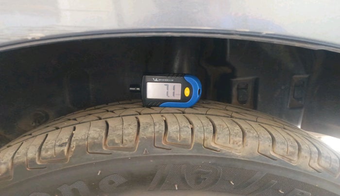 2015 Toyota Etios VX-D, Diesel, Manual, 1,66,141 km, tyre