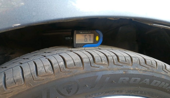 2015 Toyota Etios VX-D, Diesel, Manual, 1,66,141 km, tyre