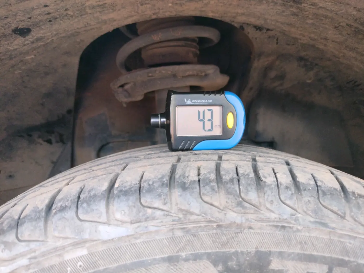 2021 Tata NEXON XM PETROL, Petrol, Manual, 38,417 km, tyre