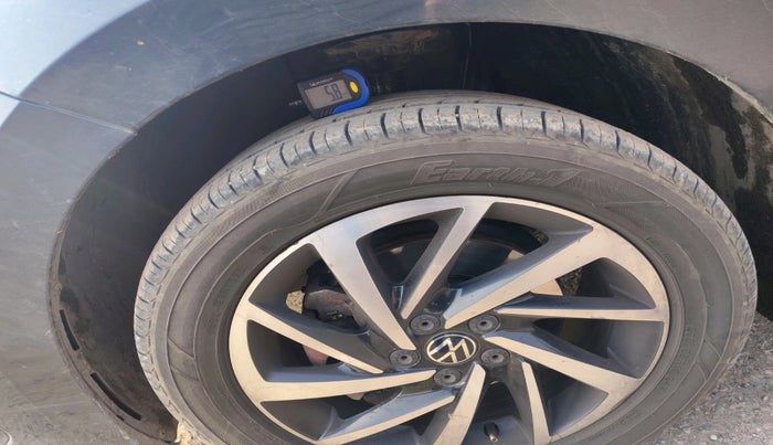 2022 Volkswagen VIRTUS HIGHLINE TSI 1.0 MT, Petrol, Manual, 58,412 km, tyre