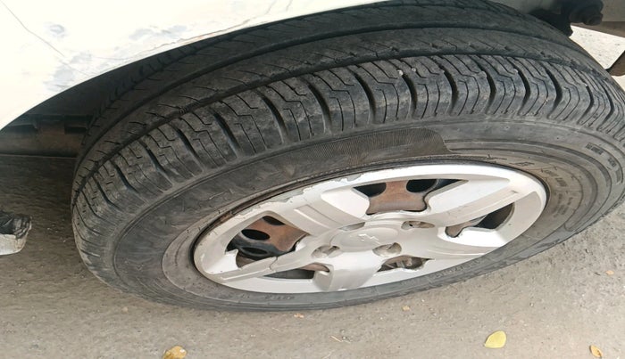 2013 Chevrolet Enjoy 1.3 LS 7 STR, Diesel, Manual, 1,34,483 km, tyre