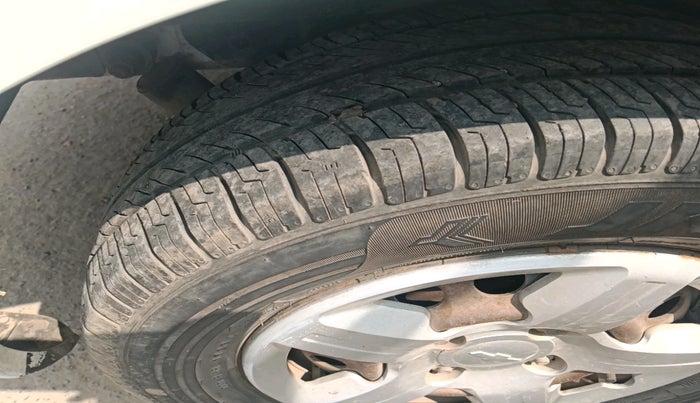 2013 Chevrolet Enjoy 1.3 LS 7 STR, Diesel, Manual, 1,34,483 km, tyre