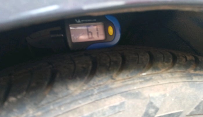 2012 Hyundai i10 ERA 1.1, Petrol, Manual, 32,706 km, tyre