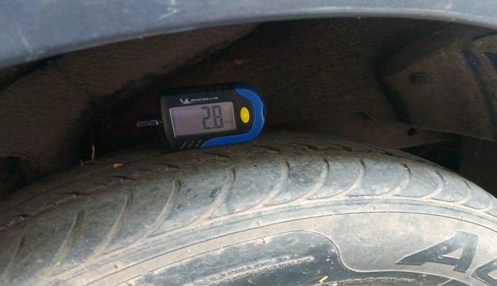 2012 Hyundai i10 ERA 1.1, Petrol, Manual, 32,706 km, tyre