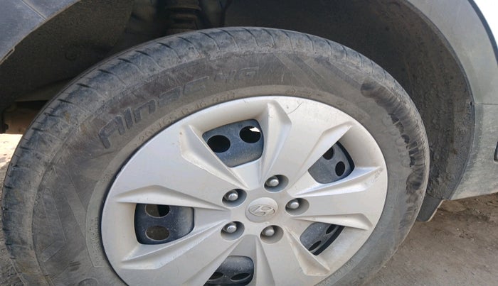 2019 Hyundai Creta E PLUS 1.4 DIESEL, Diesel, Manual, 1,25,159 km, tyre