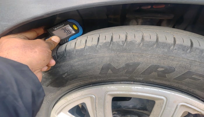 2023 Renault TRIBER RXT, Petrol, Manual, 1,77,192 km, tyre