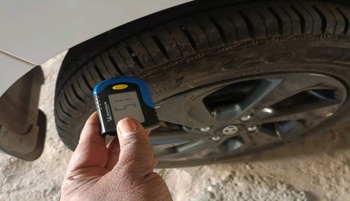 2018 Hyundai Grand i10 SPORTZ 1.2 KAPPA VTVT DUAL TONE, Petrol, Manual, 8,628 km, tyre