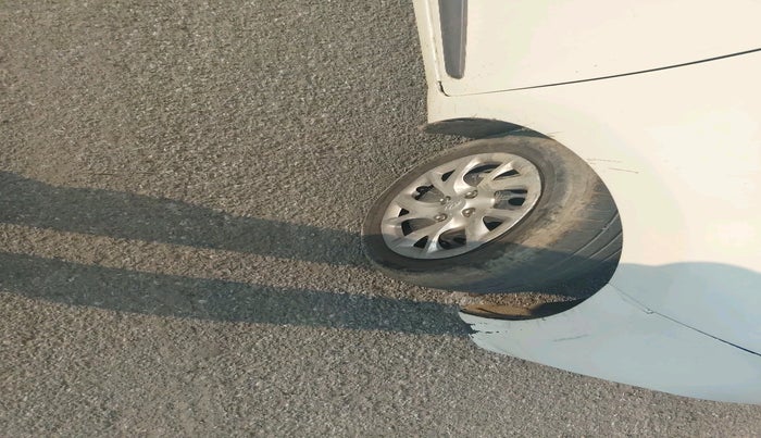 2017 Hyundai Grand i10 MAGNA 1.2 KAPPA VTVT, Petrol, Manual, 68,720 km, tyre