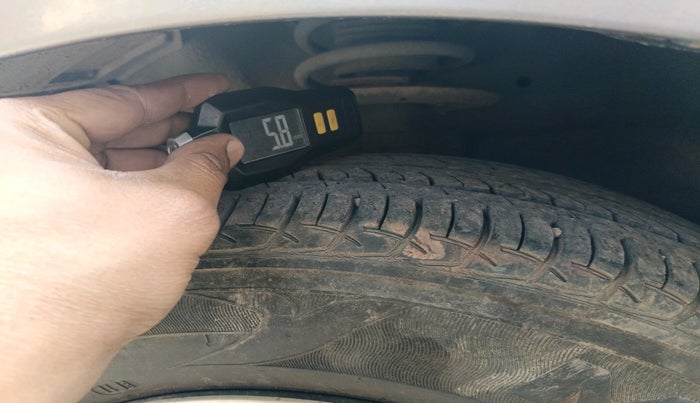 2018 Maruti Ciaz DELTA 1.4 MT PETROL, Petrol, Manual, 30,686 km, tyre