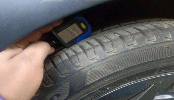 2024 Hyundai NEW I20 MAGNA 1.2 MT, Petrol, Manual, 3,682 km, tyre