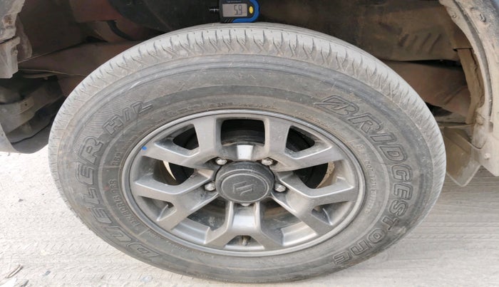 2023 Maruti JIMNY ALPHA ALL GRIP PRO MT DUAL TONE, Petrol, Manual, 20,853 km, tyre