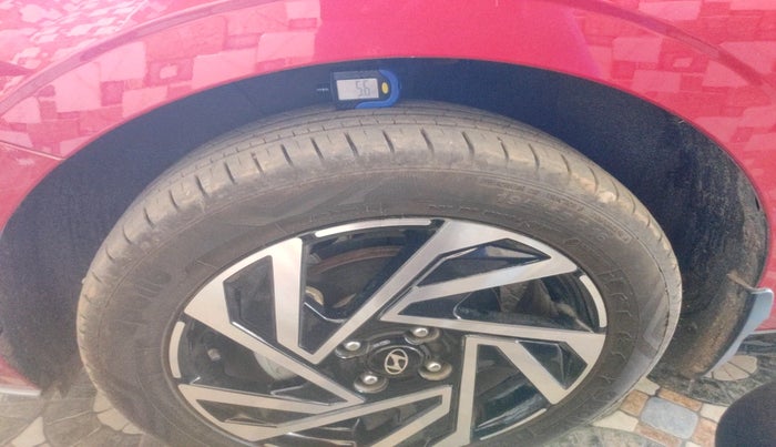 2025 Hyundai NEW I20 ASTA (O) 1.2 IVT DUAL TONE, Petrol, Automatic, 7,359 km, tyre