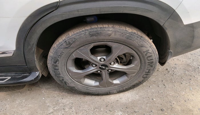 2023 KIA SELTOS HTK PLUS 1.5, Petrol, Manual, 73,338 km, tyre