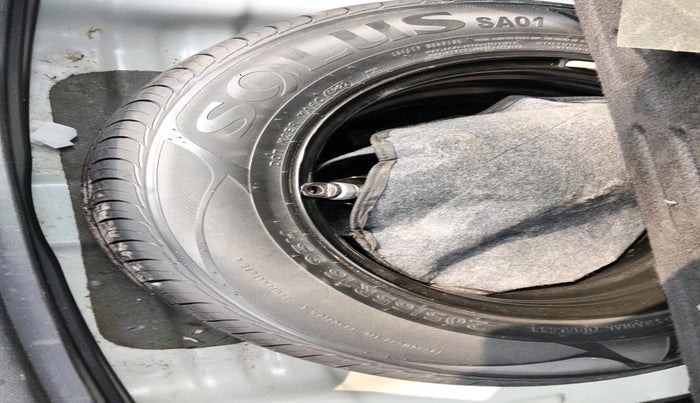 2023 KIA SELTOS HTK PLUS 1.5, Petrol, Manual, 73,338 km, tyre