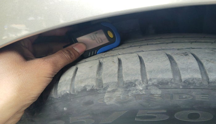 2023 Mercedes Benz C Class C 220D, Diesel, Automatic, 34,000 km, tyre