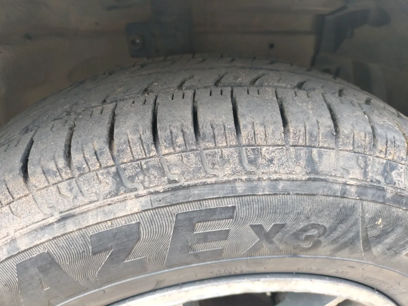 2012 Maruti Swift Dzire VDI, Diesel, Manual, 1,19,884 km, tyre