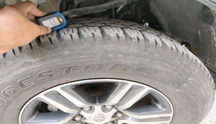 2017 Toyota Fortuner 2.8 4X2 AT, Diesel, Automatic, 50,952 km, tyre