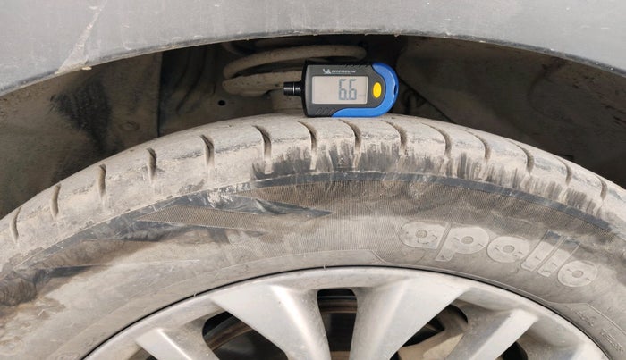 2017 Maruti S Cross ZETA 1.6, Diesel, Manual, 76,545 km, tyre