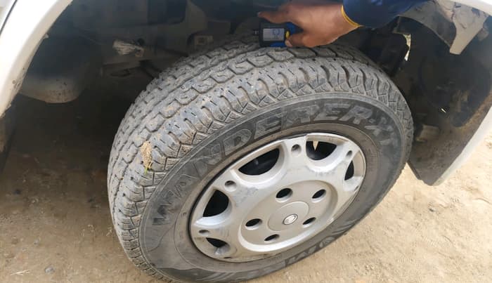 2022 Mahindra Bolero B6 (O), Diesel, Manual, 90,800 km, tyre
