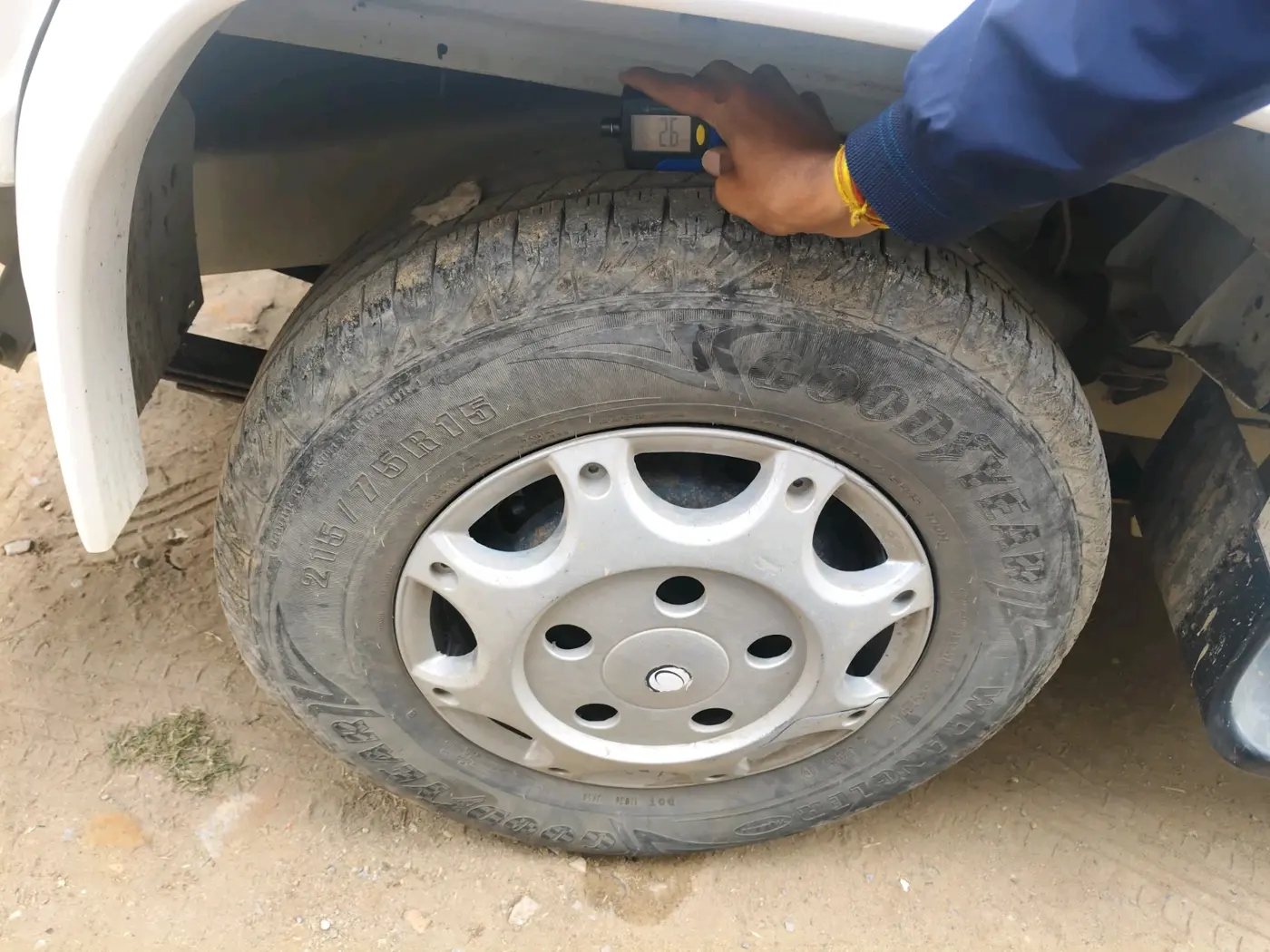 2022 Mahindra Bolero B6 (O), Diesel, Manual, 90,800 km, tyre