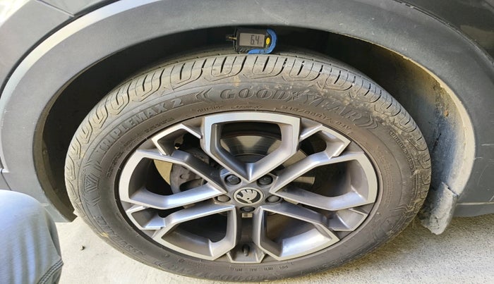 2022 Skoda KUSHAQ STYLE 1.0L TSI MT, Petrol, Manual, 59,996 km, tyre