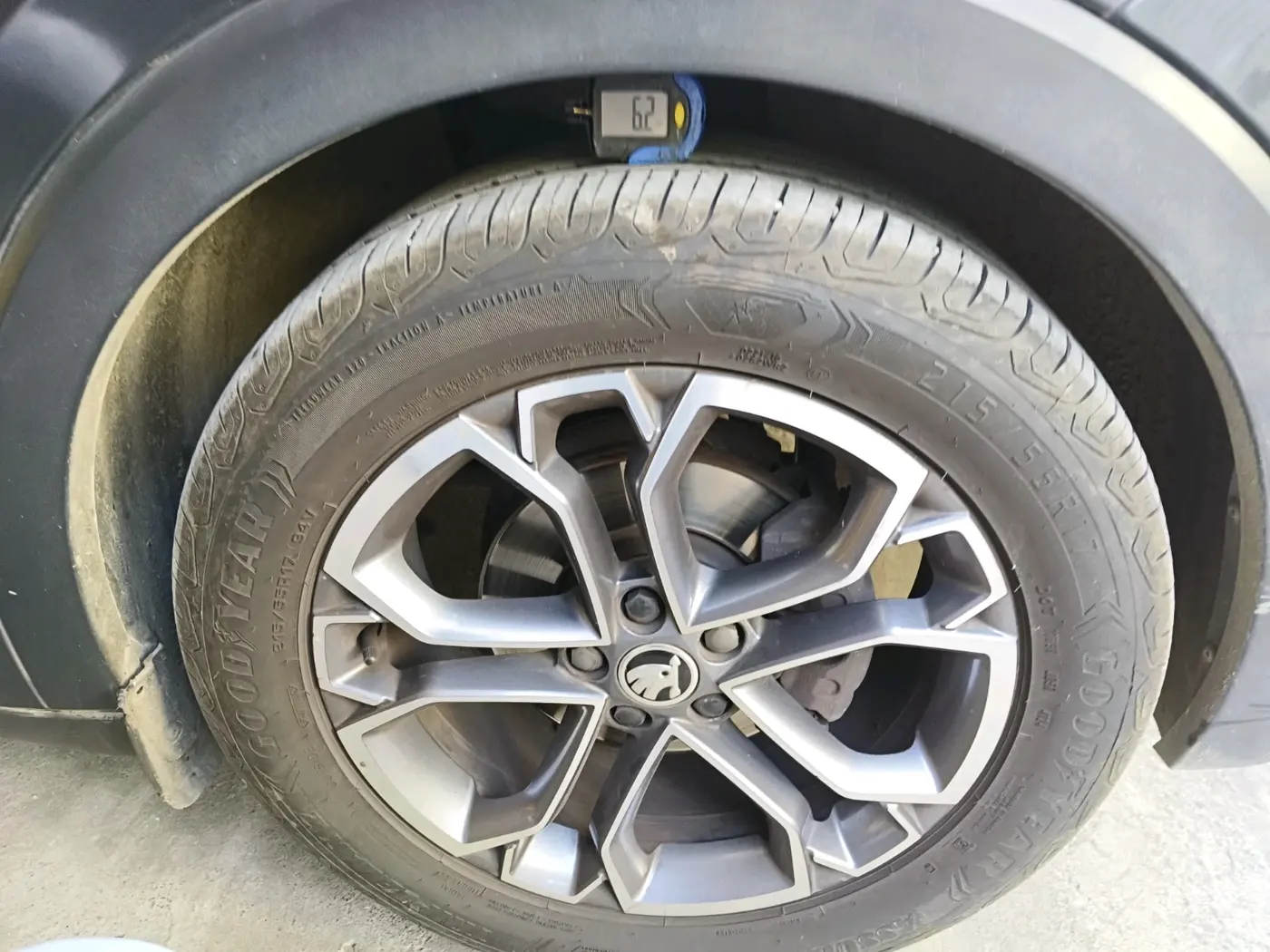 2022 Skoda KUSHAQ STYLE 1.0L TSI MT, Petrol, Manual, 59,996 km, tyre