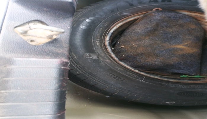 2016 Hyundai Elite i20 MAGNA 1.2, Petrol, Manual, 61,312 km, tyre