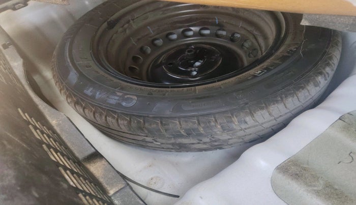 2022 Hyundai GRAND I10 NIOS MAGNA CORPORATE EDITION 1.2 KAPPA VTVT, Petrol, Manual, 24,013 km, tyre