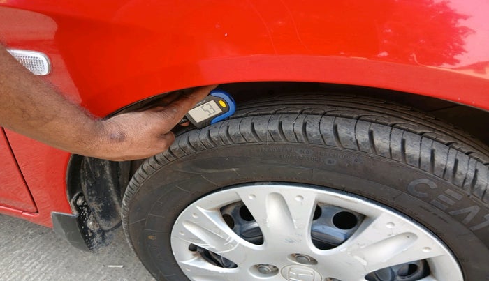 2017 Honda Brio S MT, Petrol, Manual, 95,476 km, tyre