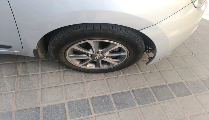 2013 Hyundai Grand i10 ASTA (O) 1.2 KAPPA VTVT, Petrol, Manual, 1,82,939 km, tyre