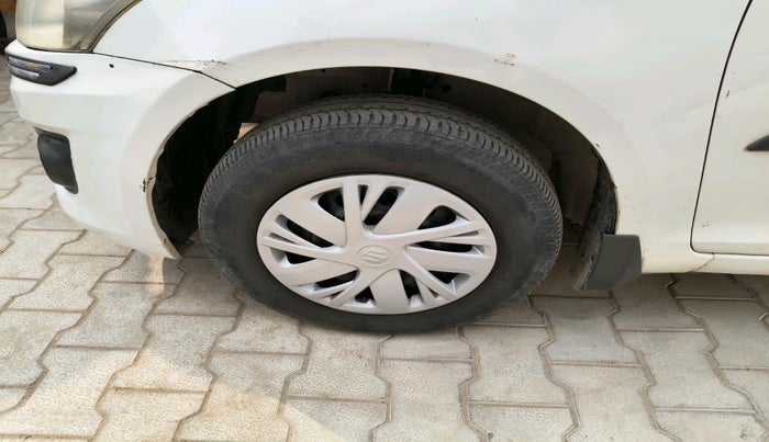 2014 Maruti Swift Dzire VDI, Diesel, Manual, 1,42,197 km, tyre