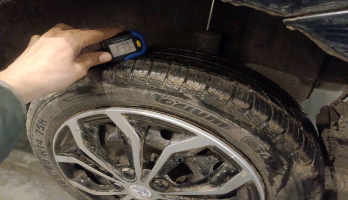 2011 Toyota Etios G, Petrol, Manual, 82,577 km, tyre