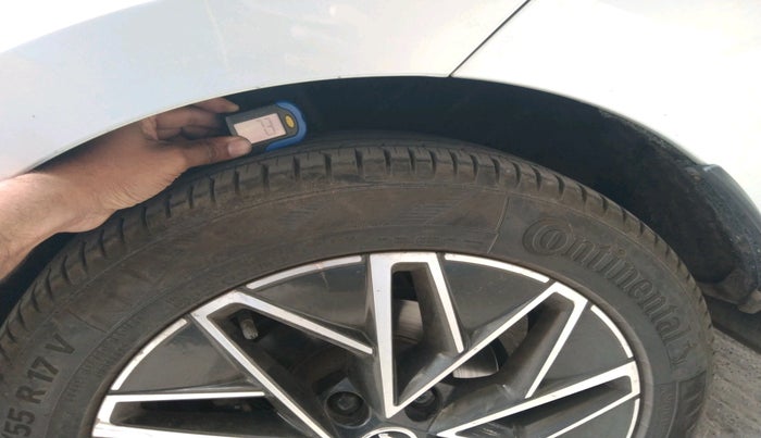 2021 Skoda Octavia L&K 2.0 AT, Petrol, Automatic, 81,792 km, tyre