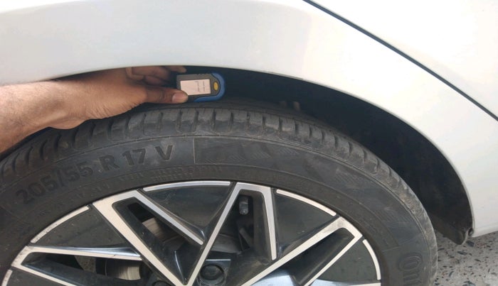 2021 Skoda Octavia L&K 2.0 AT, Petrol, Automatic, 81,792 km, tyre