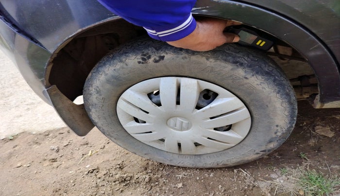 2014 Maruti Alto 800 LXI, Petrol, Manual, 82,947 km, tyre