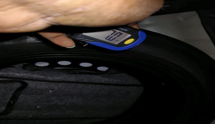 2022 Hyundai VENUE SX 1.0 TURBO IMT, Petrol, Manual, 33,647 km, tyre