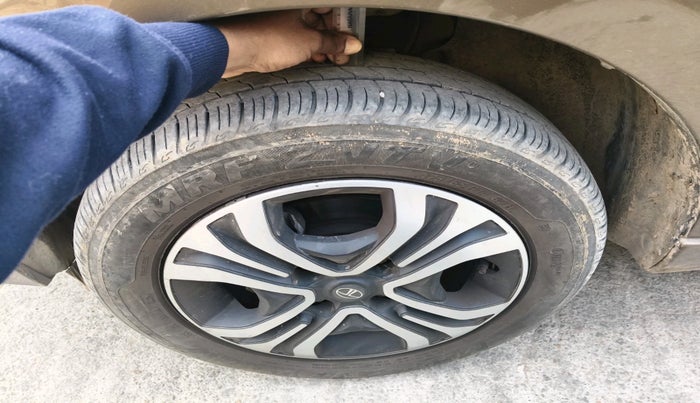 2024 Tata TIGOR XZ PLUS CNG, Petrol, Manual, 6,179 km, tyre