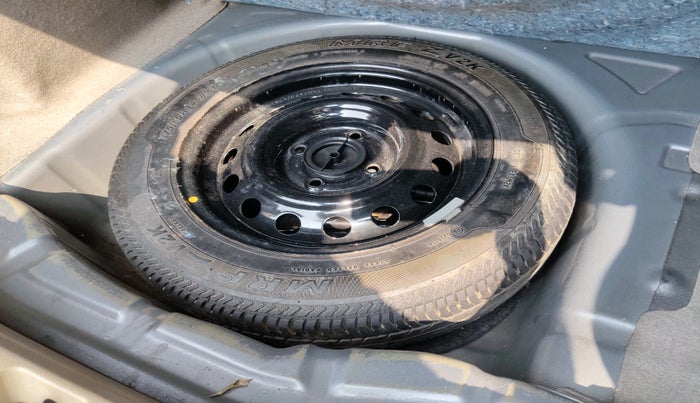 2015 Ford Figo Aspire TREND 1.5 DIESEL, Diesel, Manual, 1,57,628 km, tyre